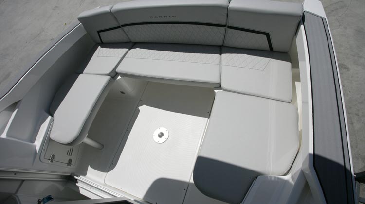 Continuous stern bench seat and option to convert to L-shape or U-shape arrangement
